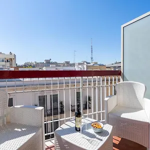 & Elegant Loft - With Balcony Apartament