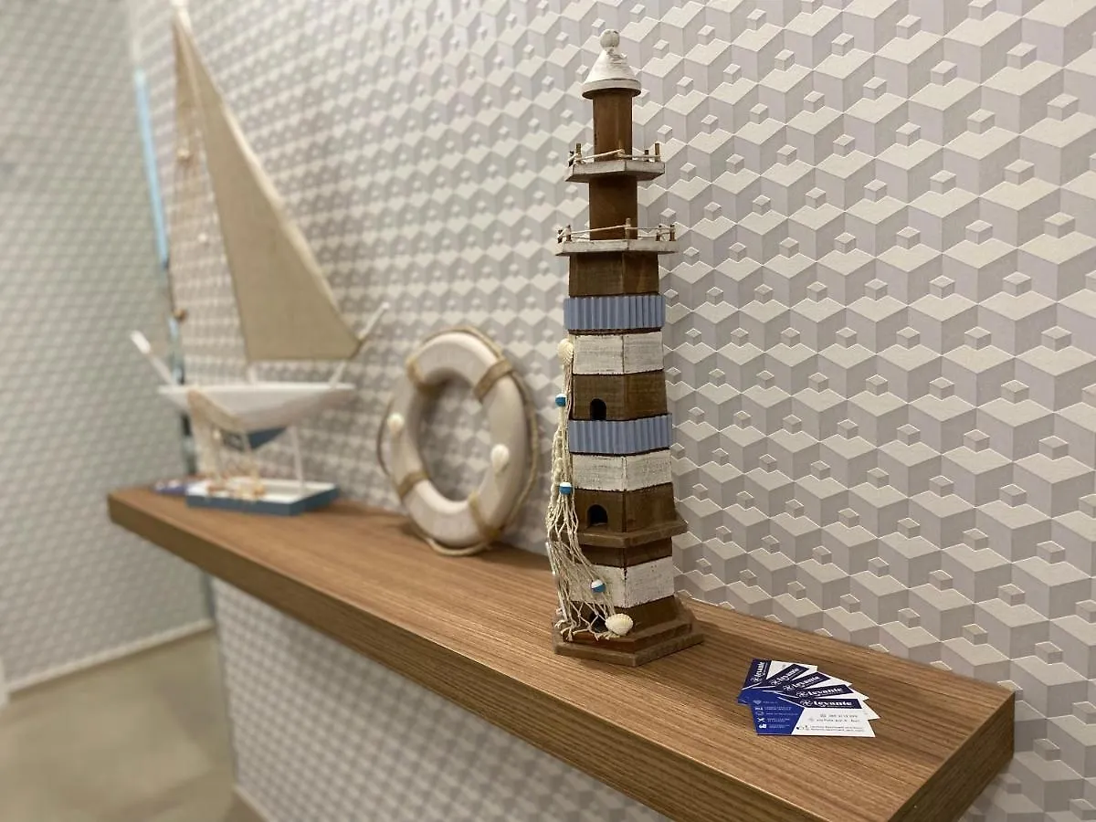 Levante Apartment And Room باري 0*,  إيطاليا