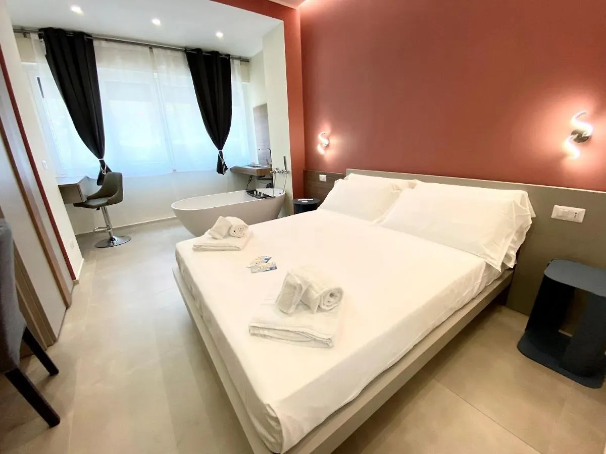 Levante Apartment And Room باري 0*,  إيطاليا