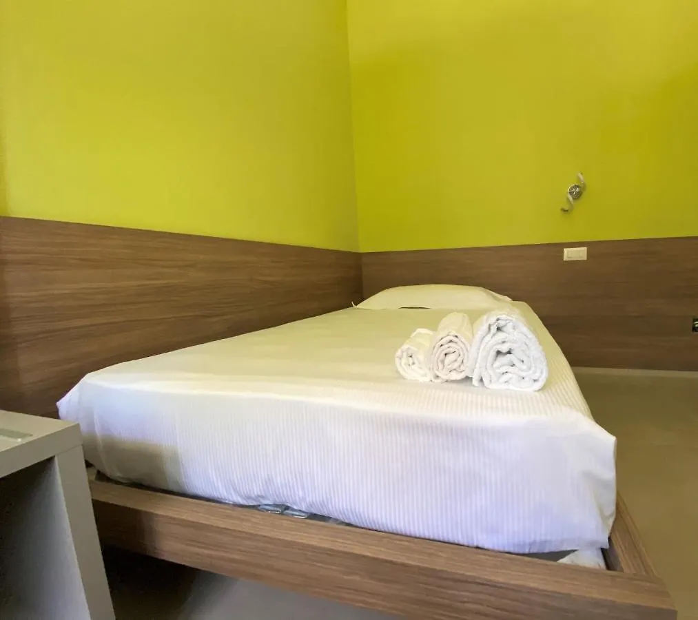 Levante Apartment And Room باري إيطاليا